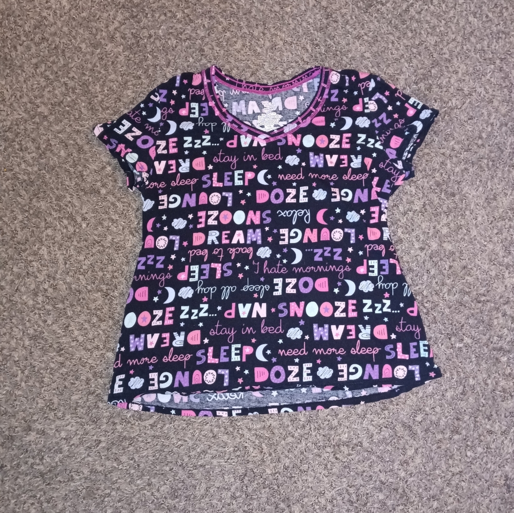 Secret treasures, small V neck sleep top